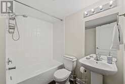 211 APPLETON COURT | Newmarket Ontario | Slide Image Thirty-one
