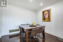 148 DOLORES ROAD | Toronto Ontario | Slide Image Thirteen