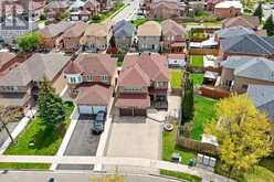 3 FIDDLENECK CRESCENT | Brampton Ontario | Slide Image Three