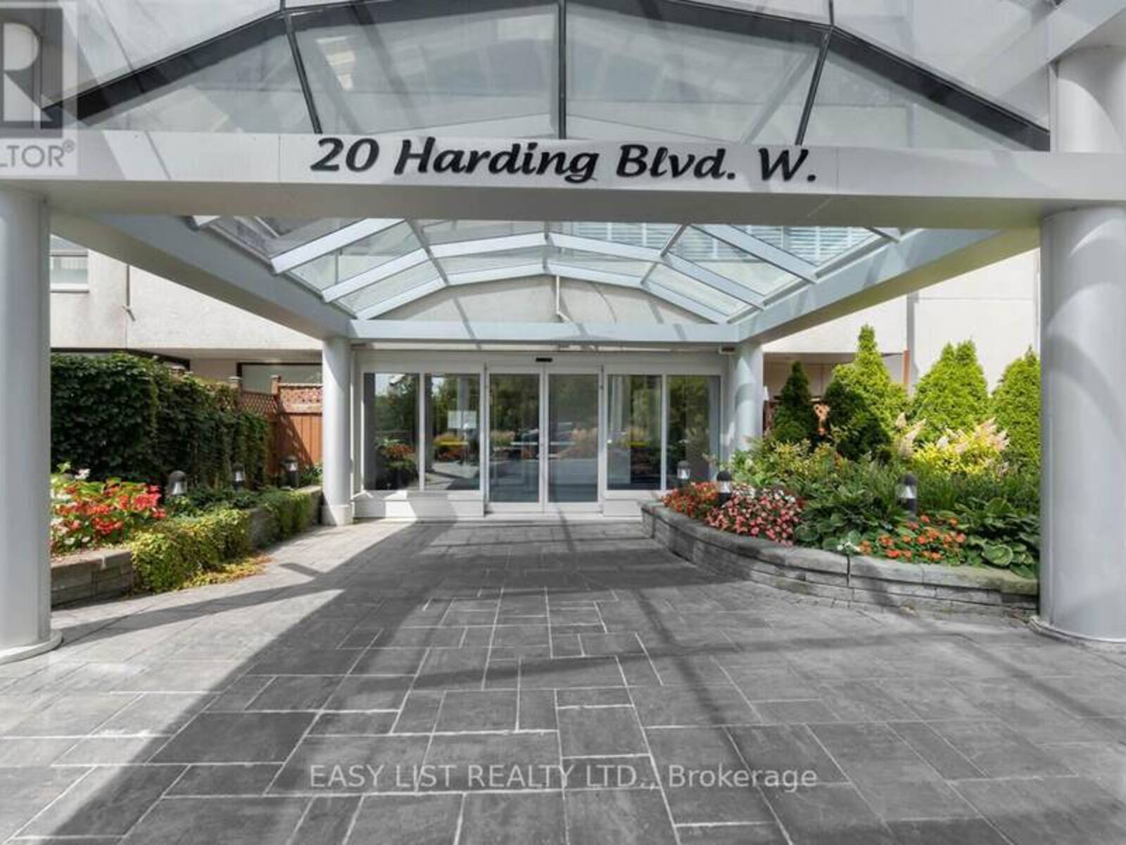 810 - 20 HARDING BOULEVARD W, Richmond Hill, Ontario L4C 9S4