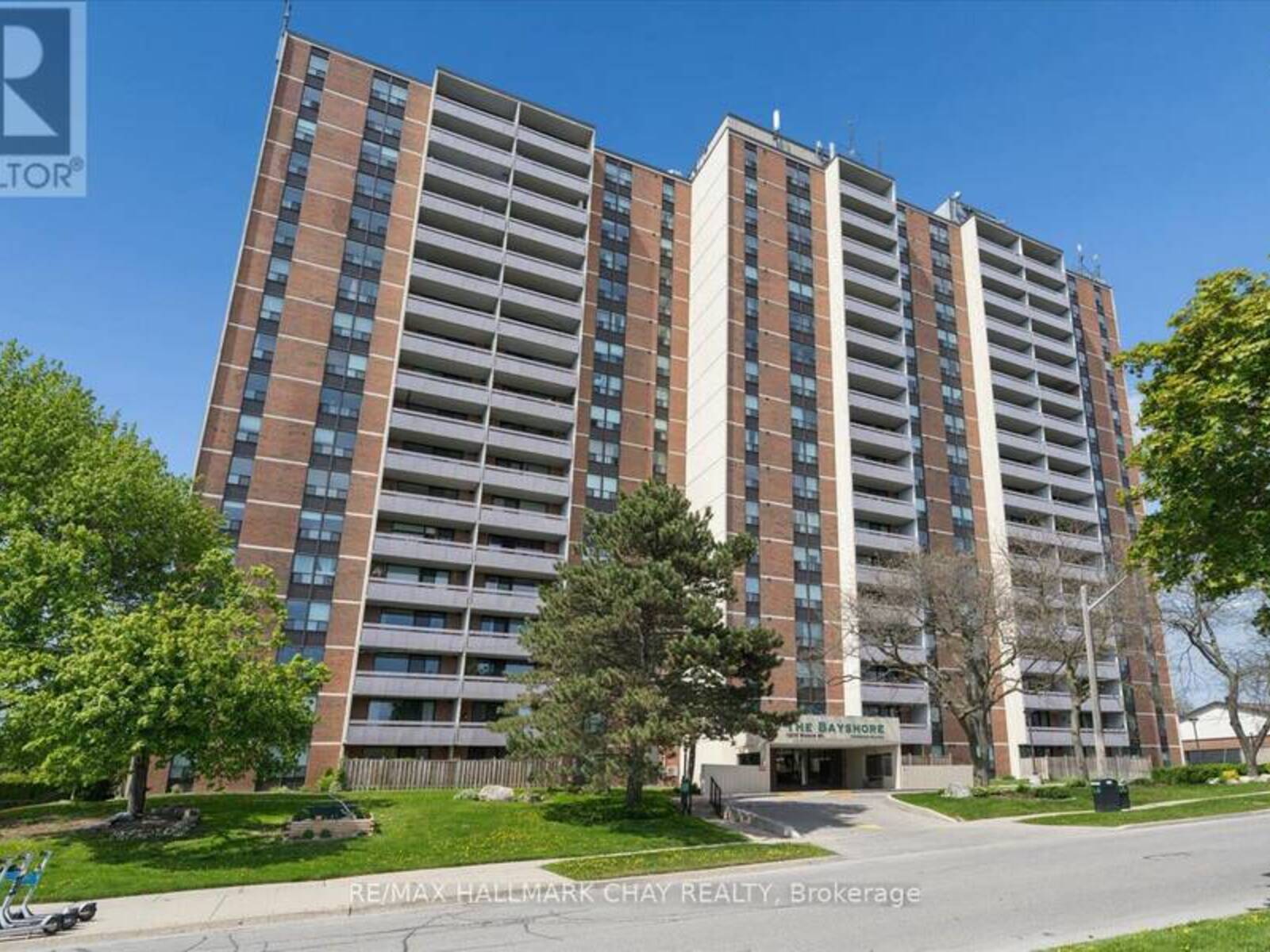 208 - 1210 RADOM STREET, Pickering, Ontario L1W 2Z3