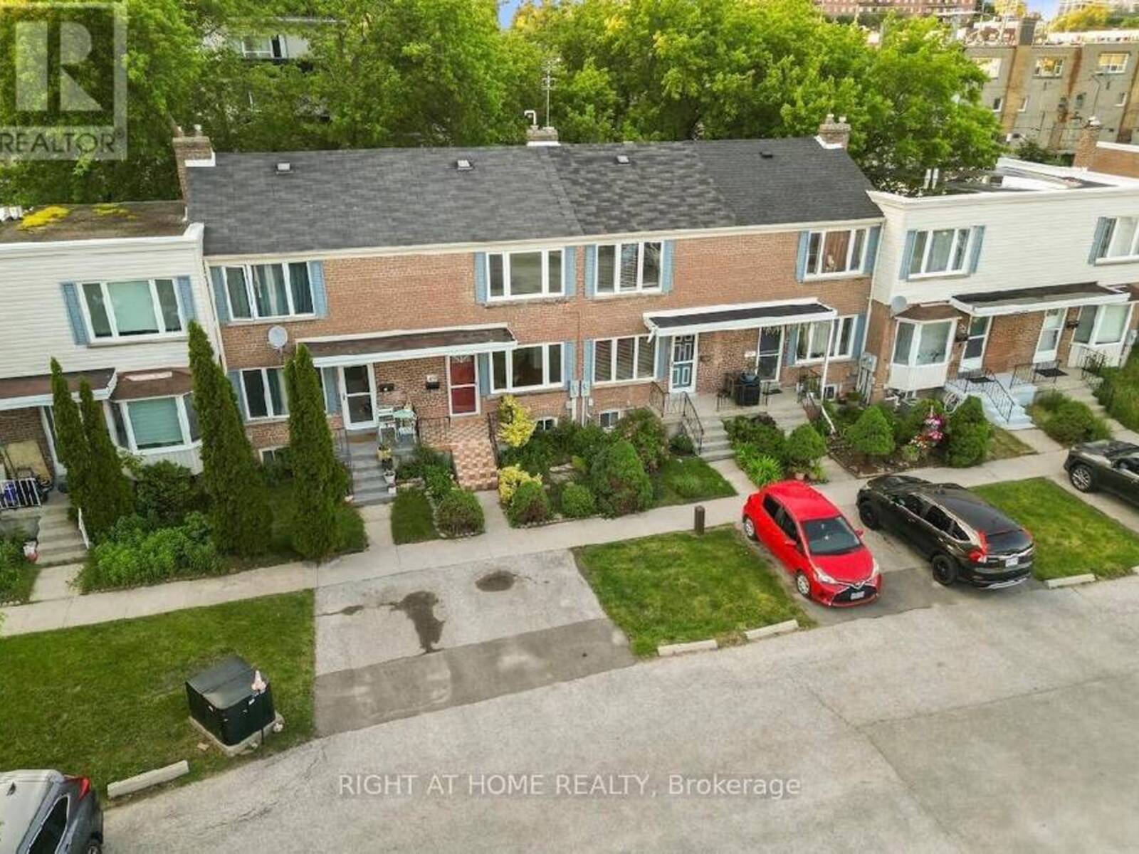 49 - 740 KENNEDY ROAD, Toronto, Ontario M1K 2C5