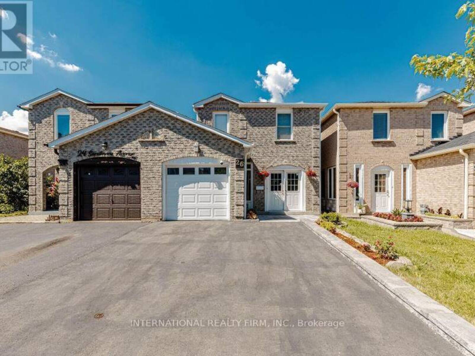 26 SANDMERE AVENUE, Brampton, Ontario L6Z 4B3