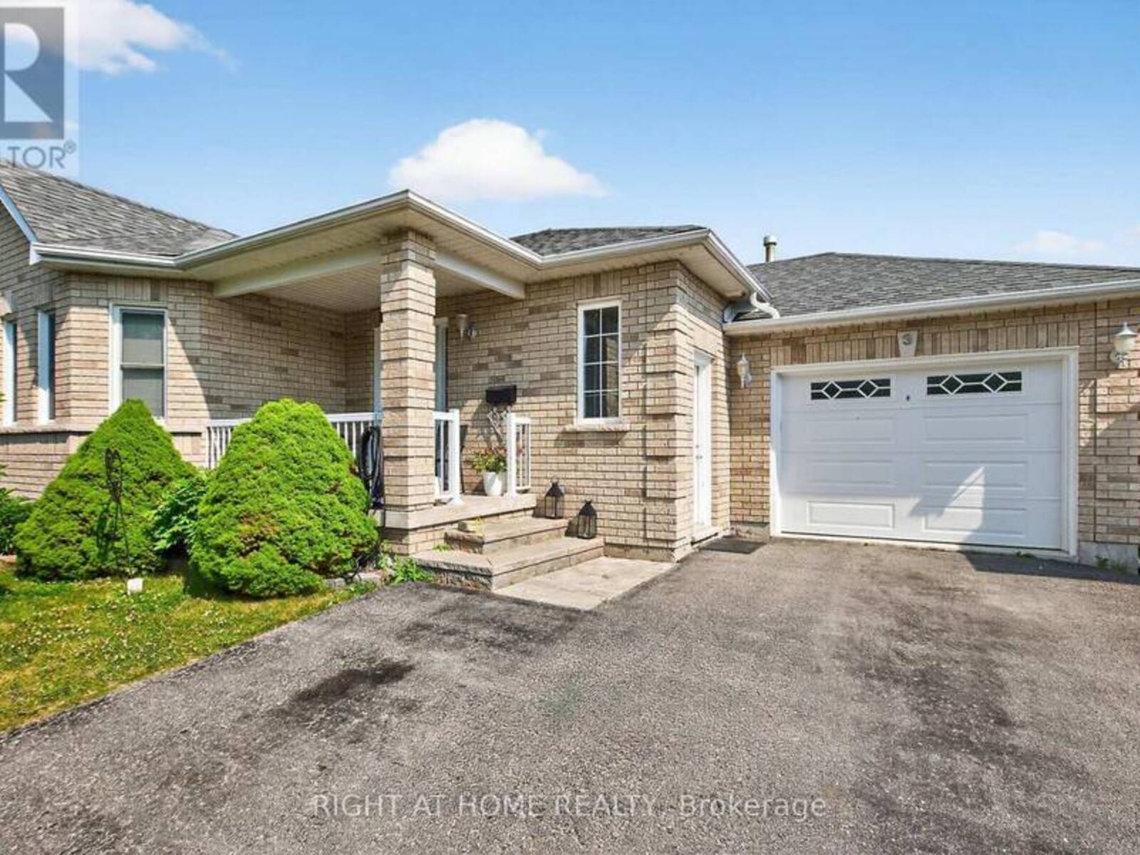 3 PLAYER DRIVE, Barrie, Ontario L4M 6V9