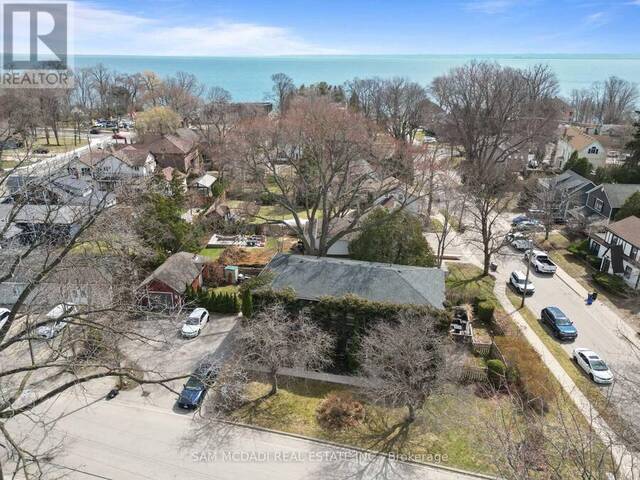 2430 - 2432 FIRST STREET Burlington Ontario, L7R 1C6 - Multi-family Home For Sale