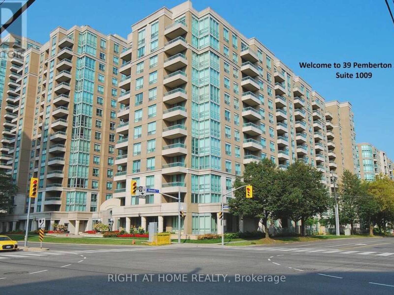 1009 - 39 PEMBERTON AVENUE, Toronto, Ontario M2M 4L6