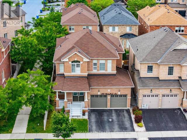 135 GLAD PARK AVENUE Whitchurch-Stouffville Ontario, L4A 1X5 - 5 Bedrooms Home For Sale