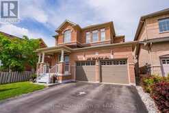 135 GLAD PARK AVENUE | Whitchurch-Stouffville Ontario | Slide Image Three