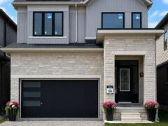 39 PRUDHOE TERRACE Barrie Ontario, L9J 0W2
