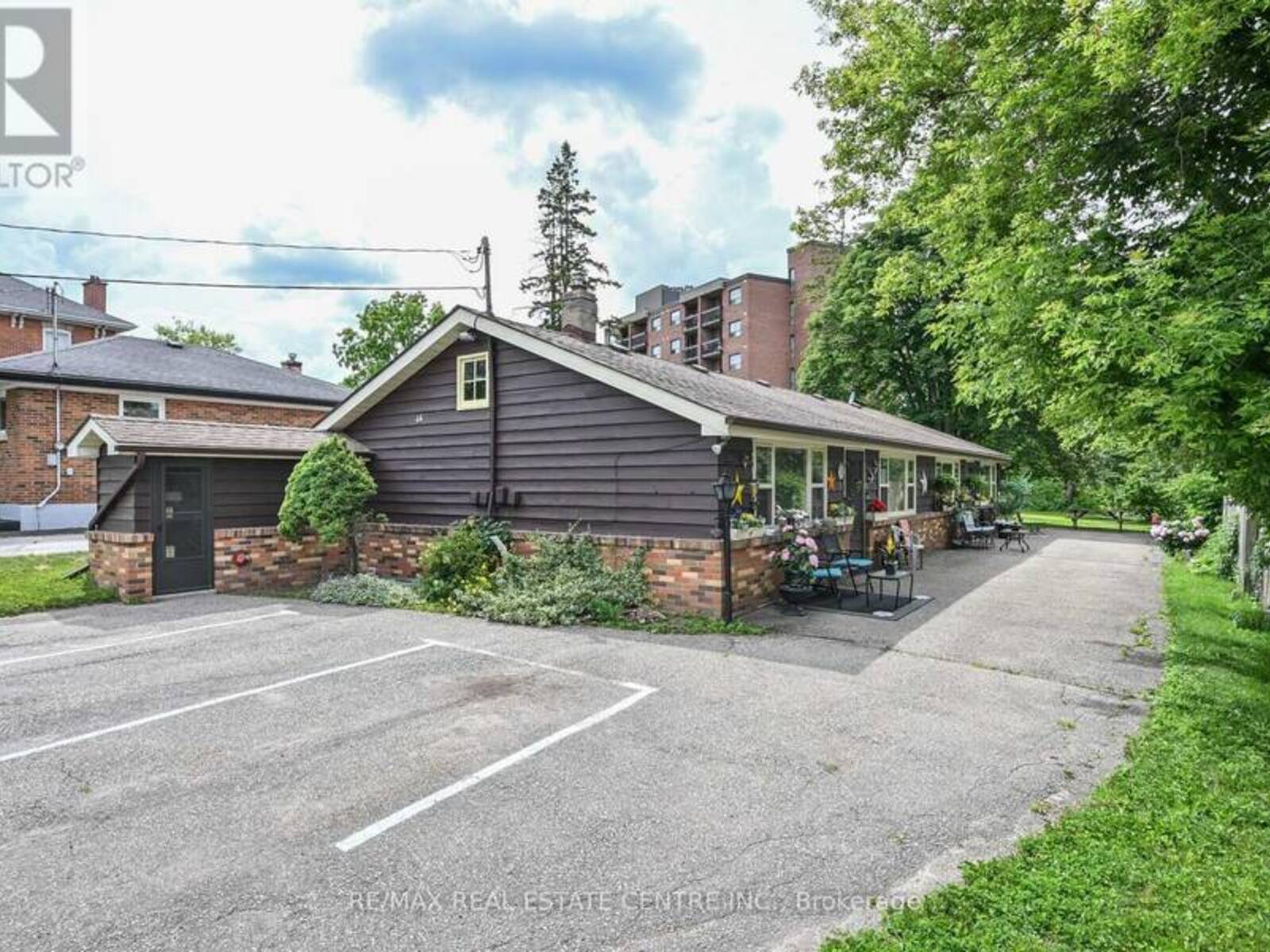 44 CHURCH STREET, Orangeville, Ontario L9W 1N8