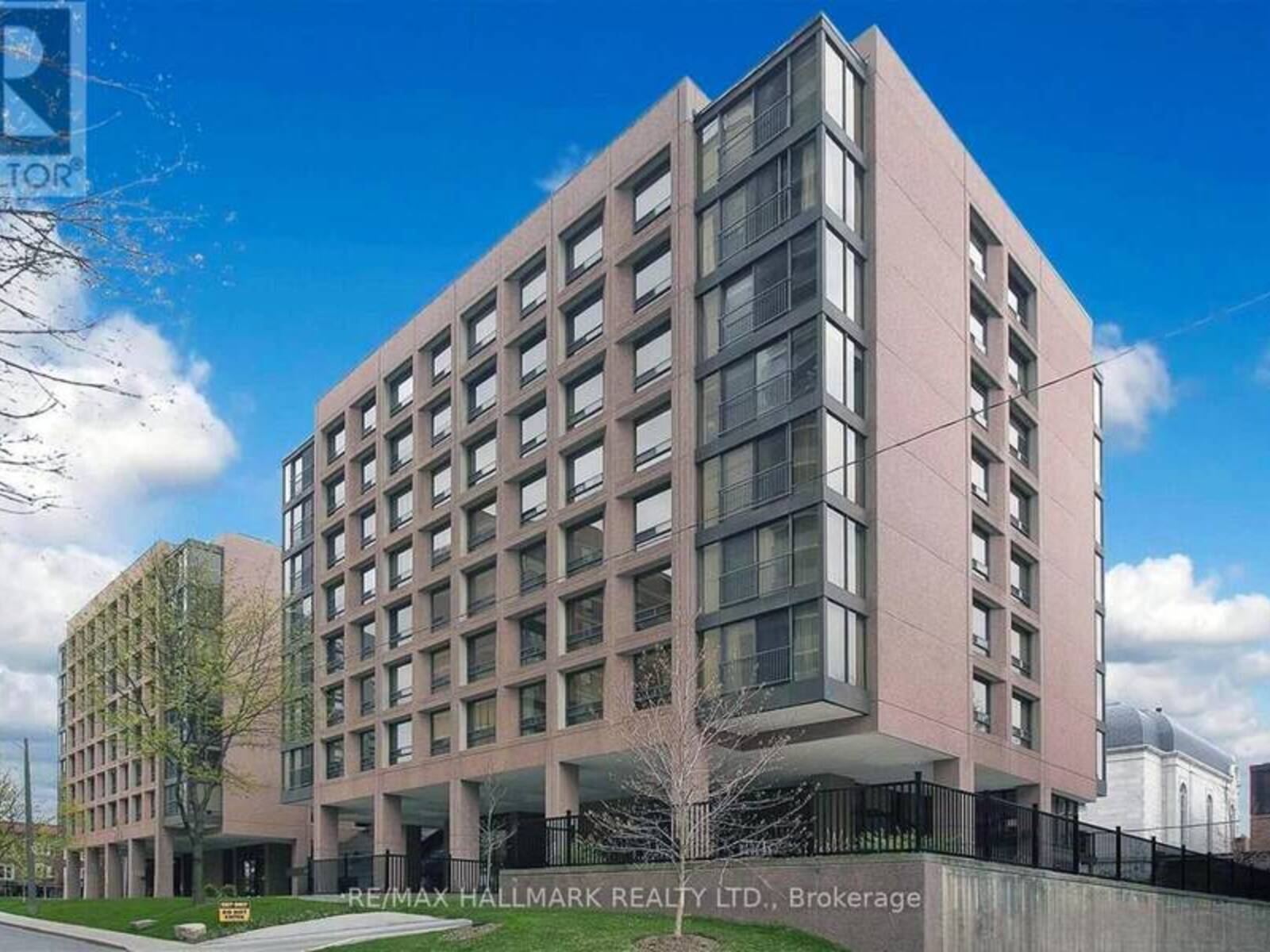 PH10 - 447 WALMER ROAD, Toronto, Ontario M5P 2X9