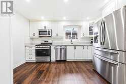 11 DRAKES DRIVE | Hamilton Ontario | Slide Image Nine