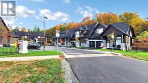 5 VERN ROBERTSON GATE | Uxbridge Ontario | Slide Image Three
