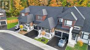 5 VERN ROBERTSON GATE | Uxbridge Ontario | Slide Image Forty-seven