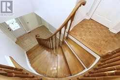 1086 HEDGE DRIVE | Mississauga Ontario | Slide Image Eighteen