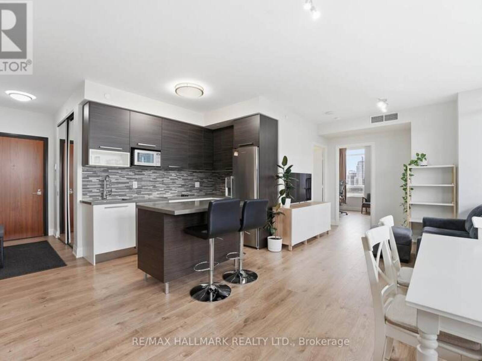 710 - 36 PARK LAWN ROAD, Toronto, Ontario M8Y 0E5