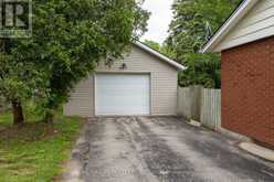 156 MUTUAL STREET N | Ingersoll Ontario | Slide Image Ten
