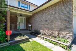 1087 VENUS CRESCENT | Oshawa Ontario | Slide Image Three