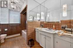 18 BRIAN CLIFF DRIVE | Toronto Ontario | Slide Image Nine