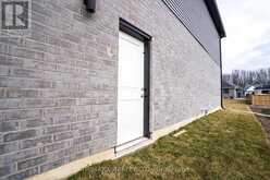 188 FOXBOROUGH PLACE | Thorndale Ontario | Slide Image Four