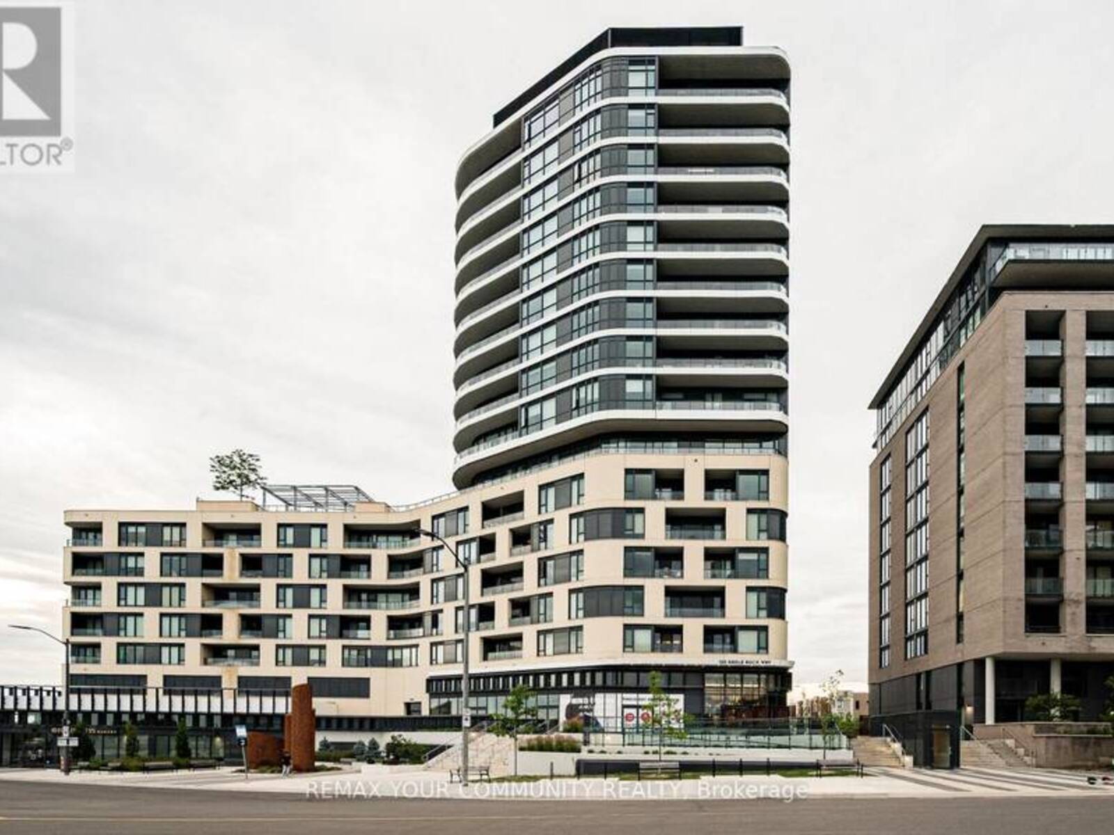 1002 - 120 EAGLE ROCK WAY, Vaughan, Ontario L6A 5C2