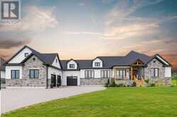 12 COUNTRY PLACE | Kawartha Lakes Ontario | Slide Image Three