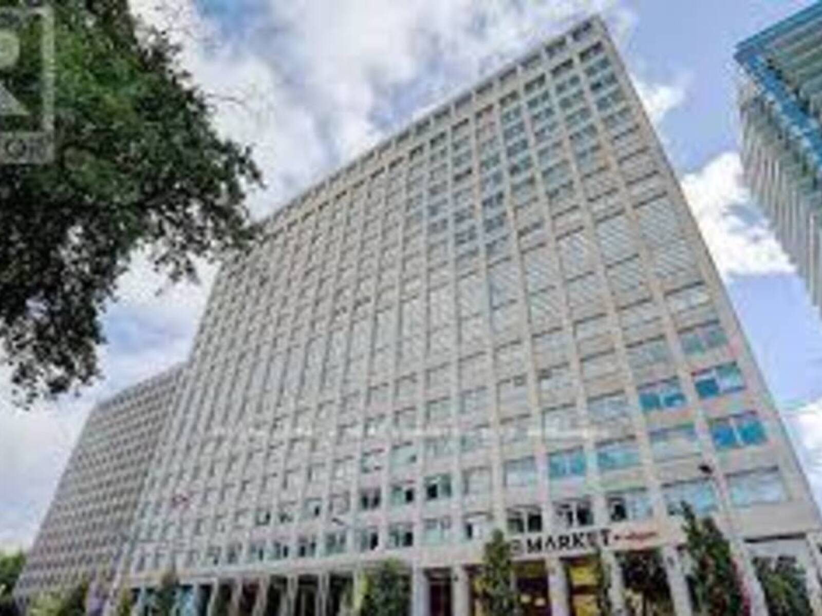 1607 - 111 ST. CLAIR AVENUE W, Toronto, Ontario M4V 1N5