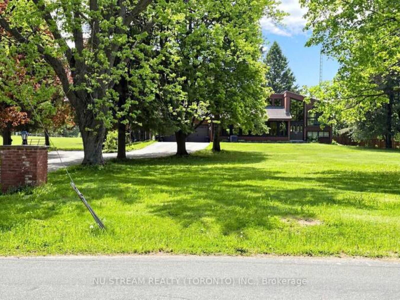 2881 DOANE ROAD, East Gwillimbury, Ontario L0G 1R0