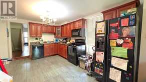 8 BURNFIELD AVENUE | Toronto Ontario | Slide Image Thirteen