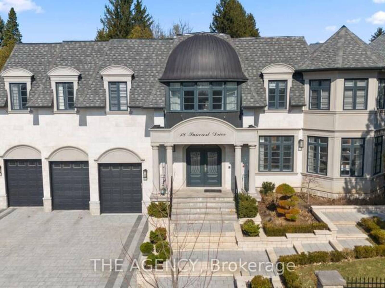 18 SUNCREST DRIVE, Toronto, Ontario M3C 2L2