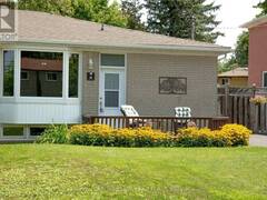 45 BAILEY CRESCENT Aurora Ontario, L4G 2B2