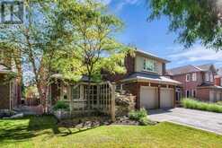 25 GRENADIER CRESCENT | Vaughan Ontario | Slide Image Three