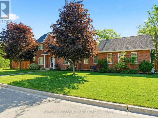 7 - 1745 CREEK WAY Burlington Ontario, L7L 7E1 - 3 Bedrooms Condo For Sale
