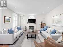 130 INNVILLE CRESCENT | Oakville Ontario | Slide Image Nine