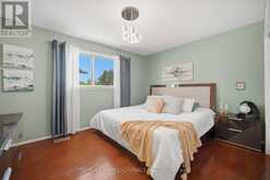 74 RINGWAY CRESCENT | Toronto Ontario | Slide Image Nineteen