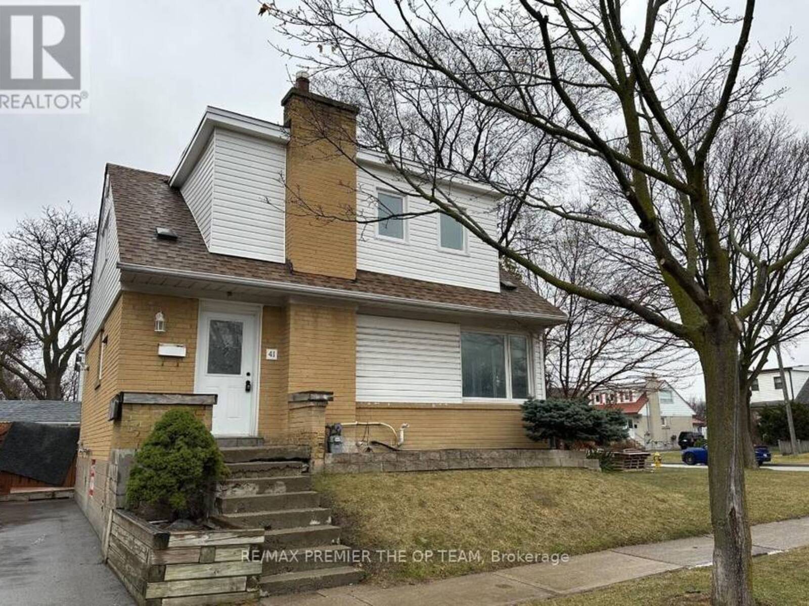 41 TOFIELD CRESCENT, Toronto, Ontario M9W 2B8