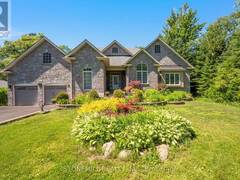 868 EASTDALE DRIVE Wasaga Beach Ontario, L9Z 2R2