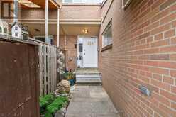 224 - 260 JOHN GARLAND BOULEVARD | Toronto Ontario | Slide Image Thirty-nine