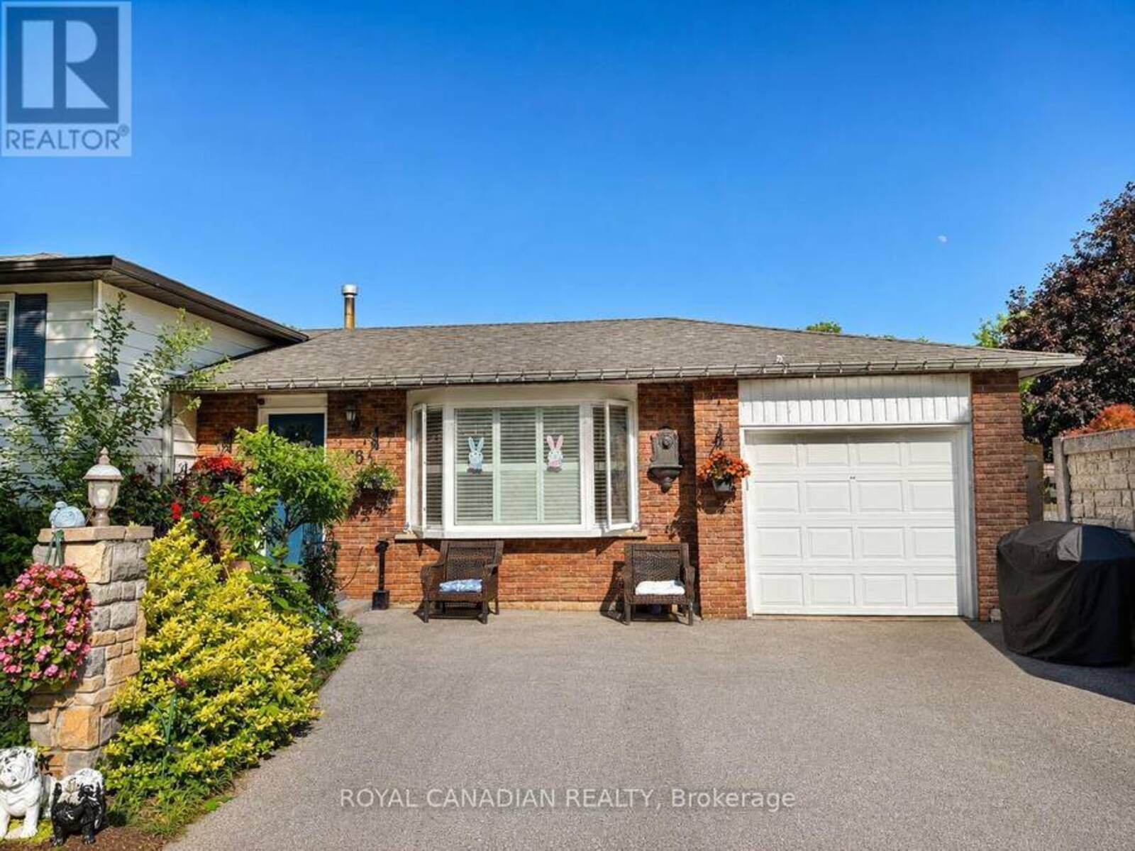 36 MAPLEGROVE AVENUE, Bradford West Gwillimbury, Ontario L3Z 1S1
