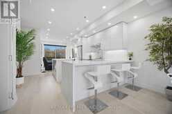 43 WILD ROSE GARDENS | Toronto Ontario | Slide Image Ten