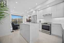 43 WILD ROSE GARDENS | Toronto Ontario | Slide Image Thirteen