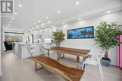 43 WILD ROSE GARDENS | Toronto Ontario | Slide Image Eight