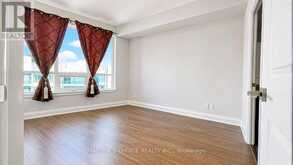 2732 - 7161 YONGE STREET | Markham Ontario | Slide Image Nine