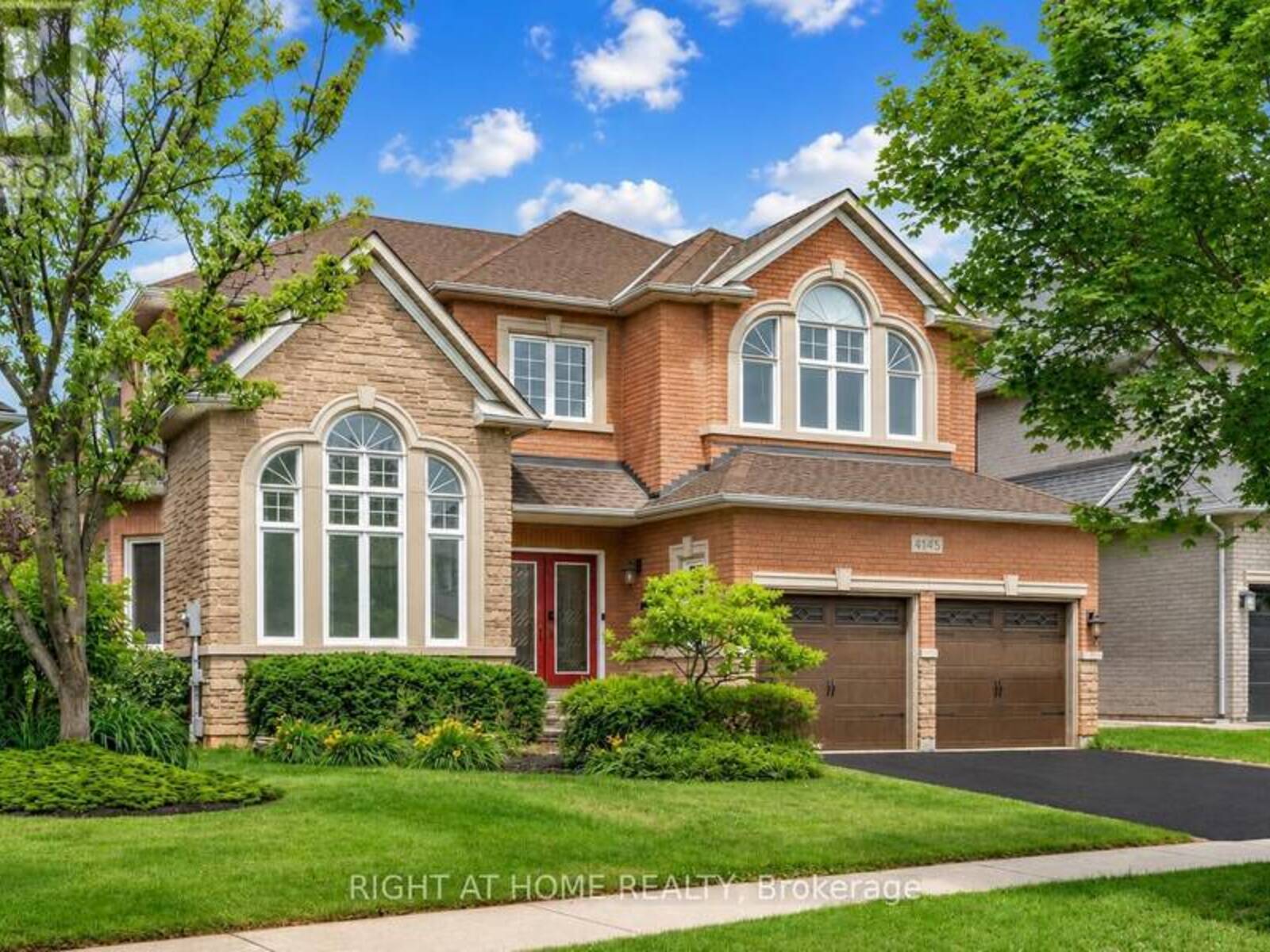 4145 BONAVISTA CRESCENT, Burlington, Ontario L7M 4J3
