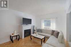 8 LAMPMAN DRIVE | Toronto Ontario | Slide Image Twelve