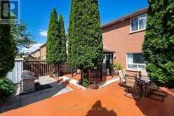8 LAMPMAN DRIVE | Toronto Ontario | Slide Image Thirty-five