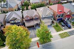 8 LAMPMAN DRIVE | Toronto Ontario | Slide Image Thirty-seven