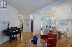 8 LAMPMAN DRIVE | Toronto Ontario | Slide Image Nine