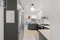 2 AMHERST AVENUE | Toronto Ontario | Slide Image Twelve