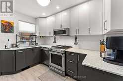 2 AMHERST AVENUE | Toronto Ontario | Slide Image Thirteen